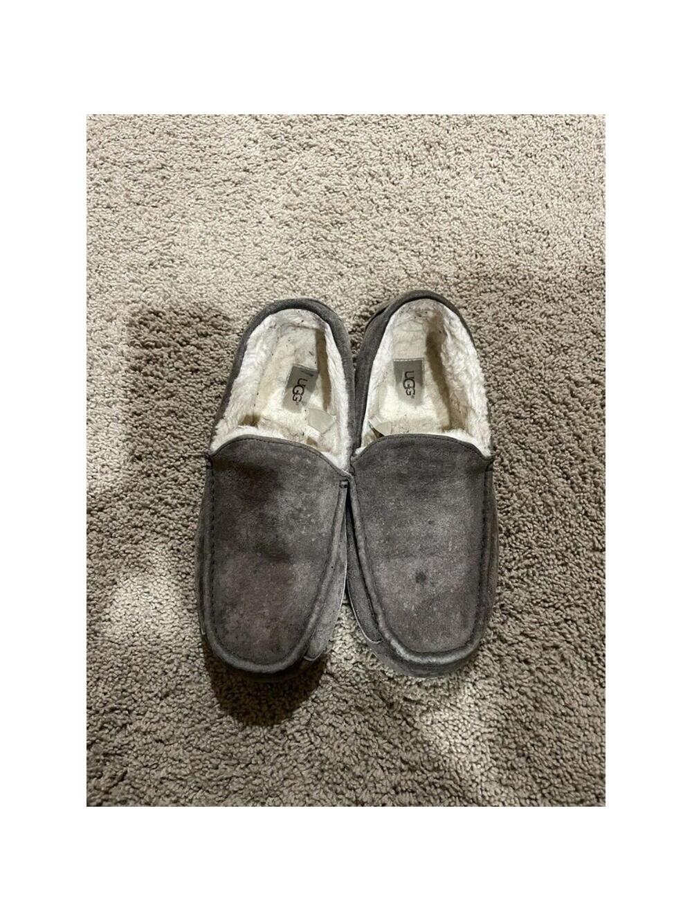 Men's UGG brown Ascot Moccasin Slippers shoes Size 10 suede
